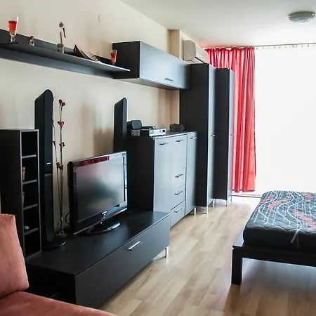 Apartment In Afrodita I